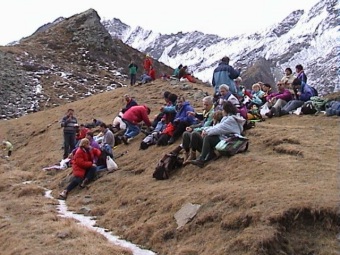 sb2001picnic.jpg (50427 byte)