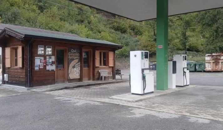 Ronco Canavese, sconto di 10 centesimi al litro nel distributore del Comune tratto da TGR Piemonte