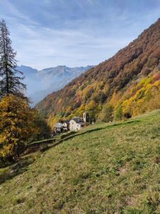 in vista della frazione Servino